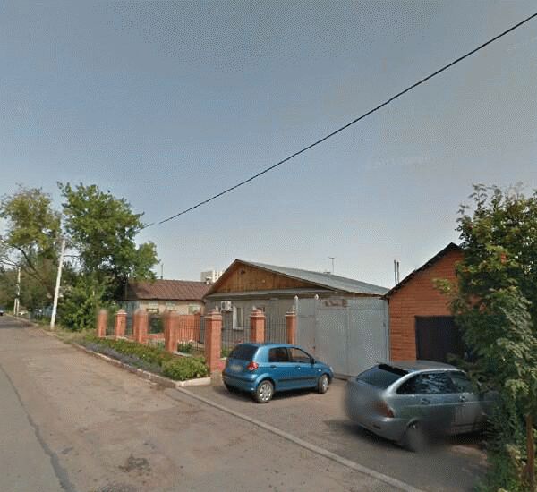 Банкомат Уральского Банка Реконструкции и Развития по адресу улица Мало-Восточная 1